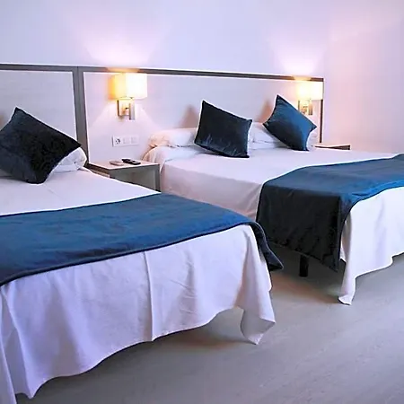 Hotel Parrots 3*