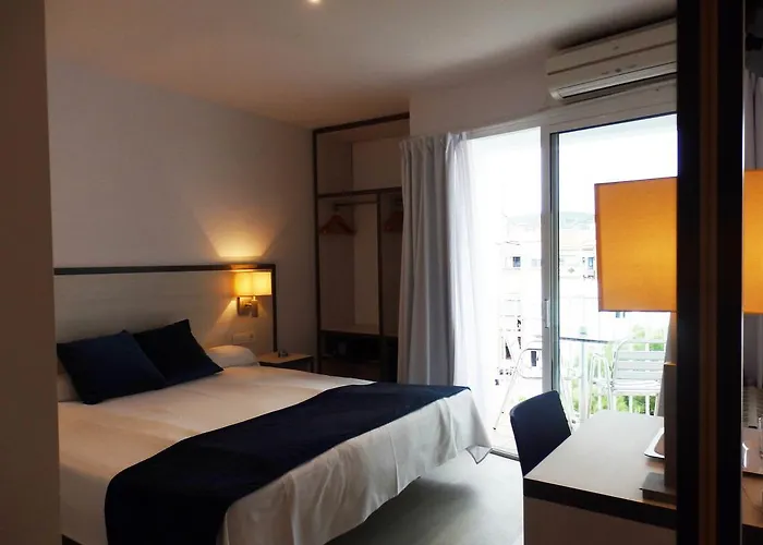 Parrots Hotel Sitges