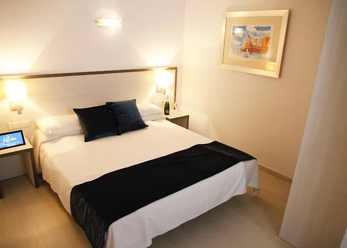 Parrots Hotel Sitges