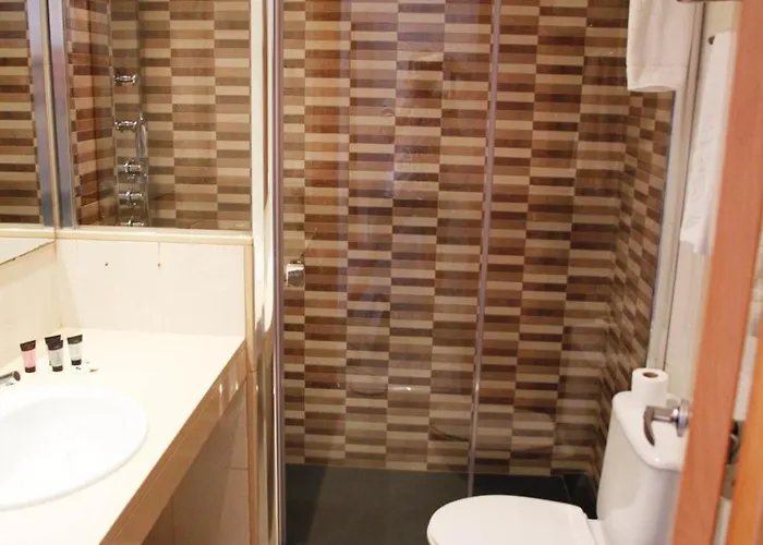 Szálloda Parrots 3*